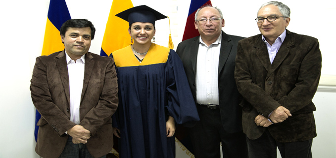 Pablo Ortiz, director de la carrera de Gestión para el Desarrollo Local Sostenible; Gabriela Rivadeneira, Presidenta de la Asamblea Nacional; Rubén Bravo, director del Área de Ciencias Sociales y del Comportamiento Humano; Víctor Hugo Torres, director de Investigación en Ciencias Sociales, Humanidades y Educación.