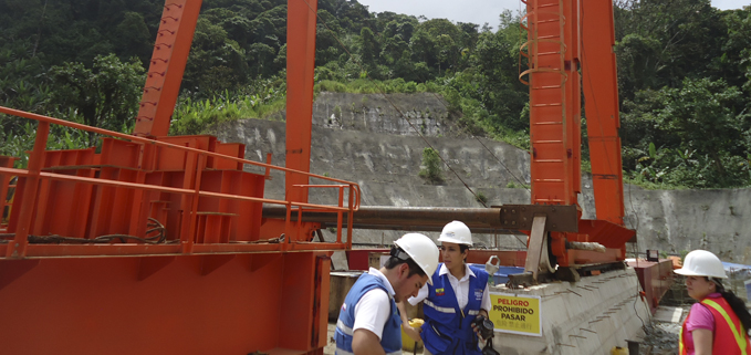 Representantes de la Vicepresidencia de la República, junto a docentes y estudiantes de la UPS (Ing. Ambiental) en una de las etapas del Proyecto.