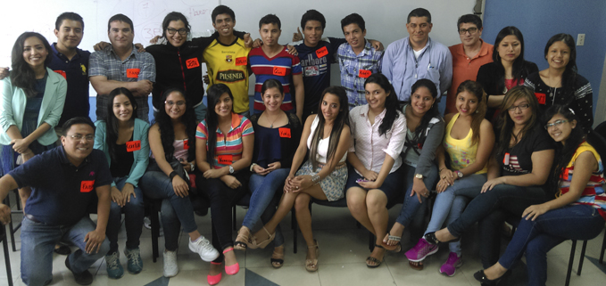 Estudiantes de la UPS en el 1° Encuentro con emprendedores de la Sede Guayaquil.