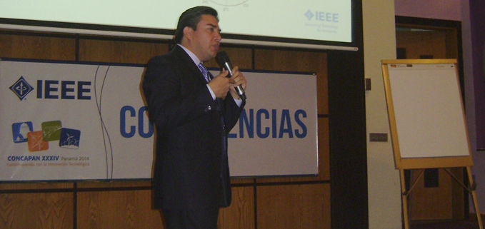 Walter Orozco, docente de la Universidad Politécnica Salesiana sede Cuenca
