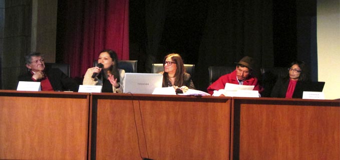 (izq.) Gabriela Guevara, técnica del INPC; Fernando Rosero, docente UPS; Gabriela López, Ministerio de Cultura y Patrimonio; Teresa Carbonell, docente UPS; César Lutuala, presidente de la comunidad Tingo Pucará; Germania Anguieta, Técnica del PDA Pujilí –Guangaje-VME.