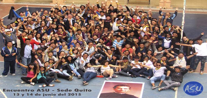 Estudiantes, instructores y animadores comparten actividades de los grupos ASU durante el Encuentro.