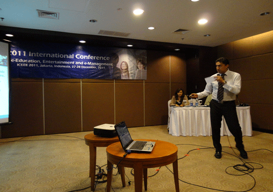 CUENCA: Investigadores de la UPS presentan su trabajo en Congreso Internacional en Indonesia