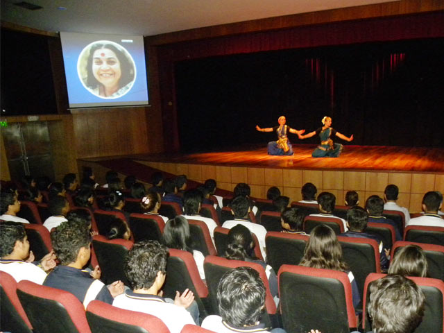 GUAYAQUIL: Se realizó programa cultural de Danza Clásica de la India