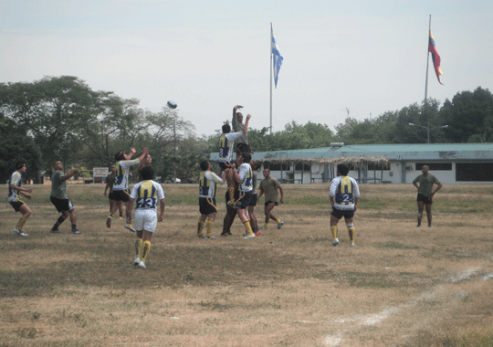 CUENCA: Carneros vencieron a Tiburones en rugby