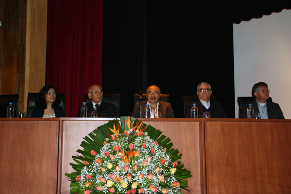 QUITO: Se inauguró Simposio Internacional de Pedagogía, Educación, Razón y Fe