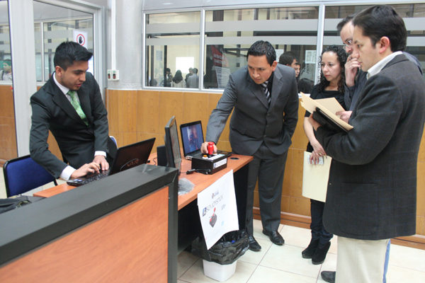 CUENCA: Se realizó concurso de proyectos en Ingeniería de Sistemas en la UPS