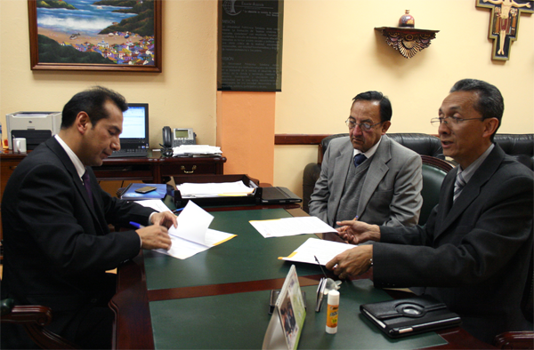 CUENCA: UPS y EDEC EP firman convenio de cooperación interinstitucional