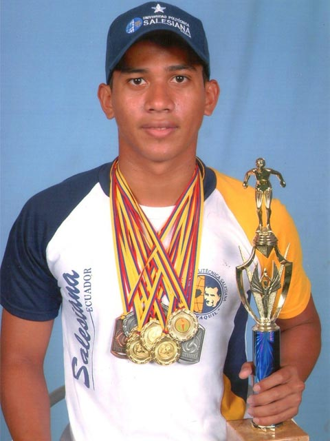 GUAYAQUIL: Estudiante de la UPS forma parte de la Selección Nacional de Natación