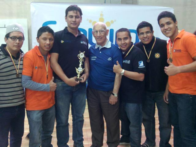 GUAYAQUIL: Club de Robótica alcanza buenos resultados en el IX Concurso Ecuatoriano de Robótica