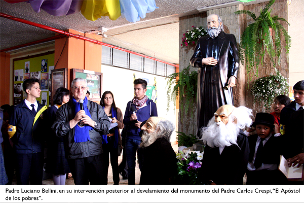 CUENCA: Inauguran monumento del Padre Carlos Crespi
