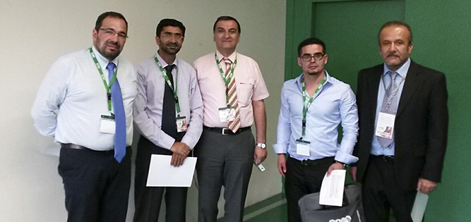 Capta a: Paulo Sergio Duque de Brito (Polytechnic Institute of Portalegre, Portugal), M. Asif (University of Petrolium & Minerals Saudi Arabia), Farivar Fazelpour (Islamic Azad University – South Tehran, Iran), Xavier Serrano Guerrero (Universidad Politécnica Salesiana, Cuenca, Ecuador), Awf Al-Kassir (Energetic and Materials Engineering Department, University of Extremadura)