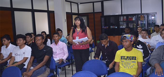 Estudiantes de la sede Guayaquil quienes fueron parte de la reunión informativa