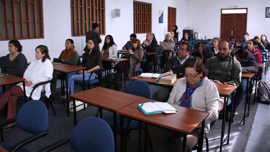 Docentes investigadores de la sede Quito en taller sobre el Código Ingenios
