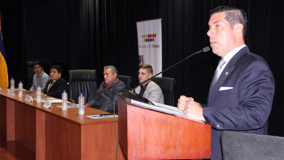 Raúl Ledesma, Ministro del Trabajo, durante su intervención