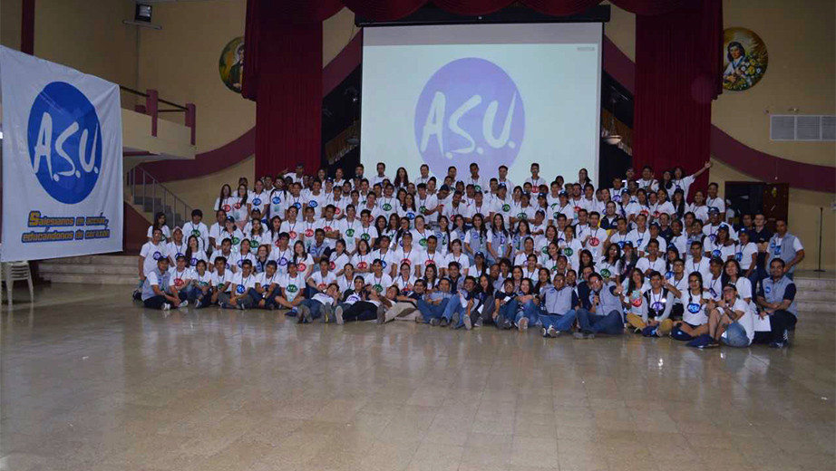Estudiantes de Cuenca, Guayaquil y Quito de la UPS que fueron parte del encuentro
