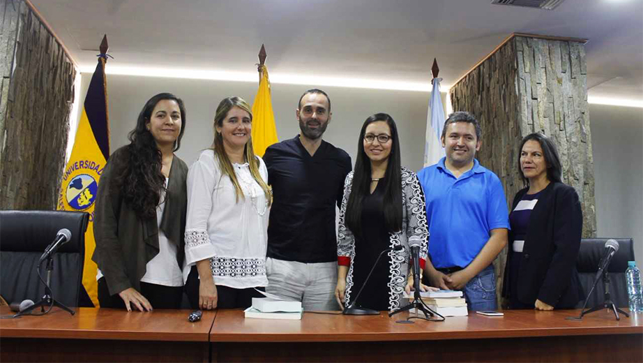 Expositores y directivos de la carrera de Comunicación de la UPS sede Guayaquil