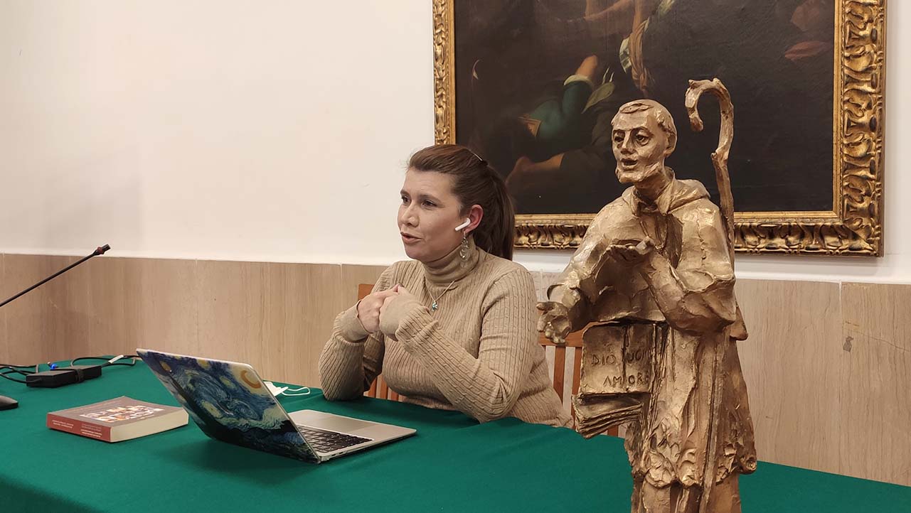 María Sol Villagómez presenta a las Redes Académicas de las IUS y resultados de investigación