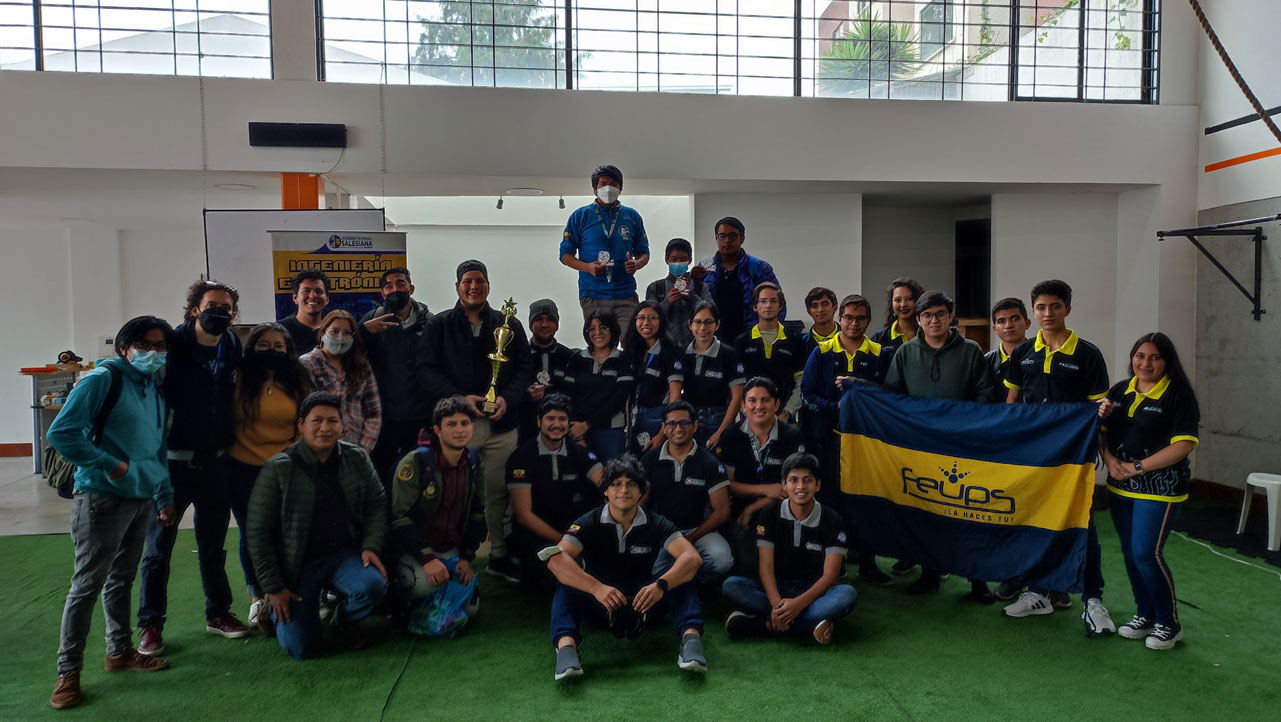 Club de Robótica de la sede Guayaquil obtiene el primer lugar del ILABot 2022