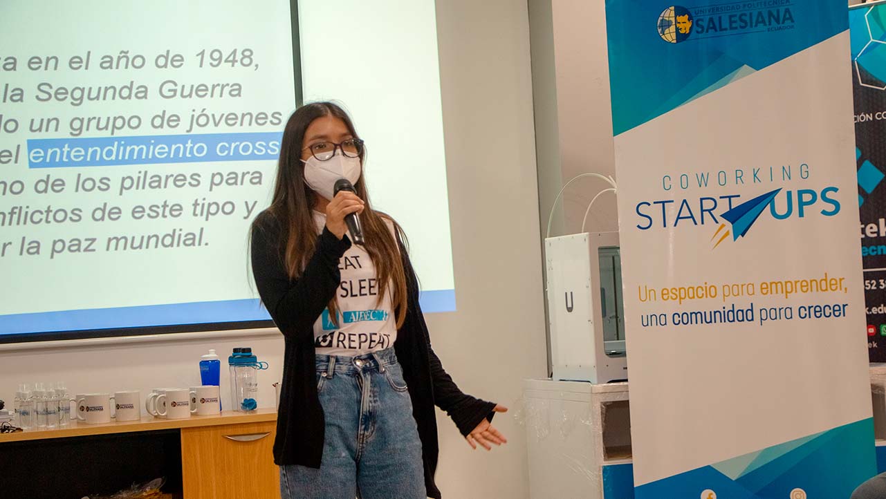 Estudiante de la sede Guayaquil comenta su experiencia en el Coworking UPS