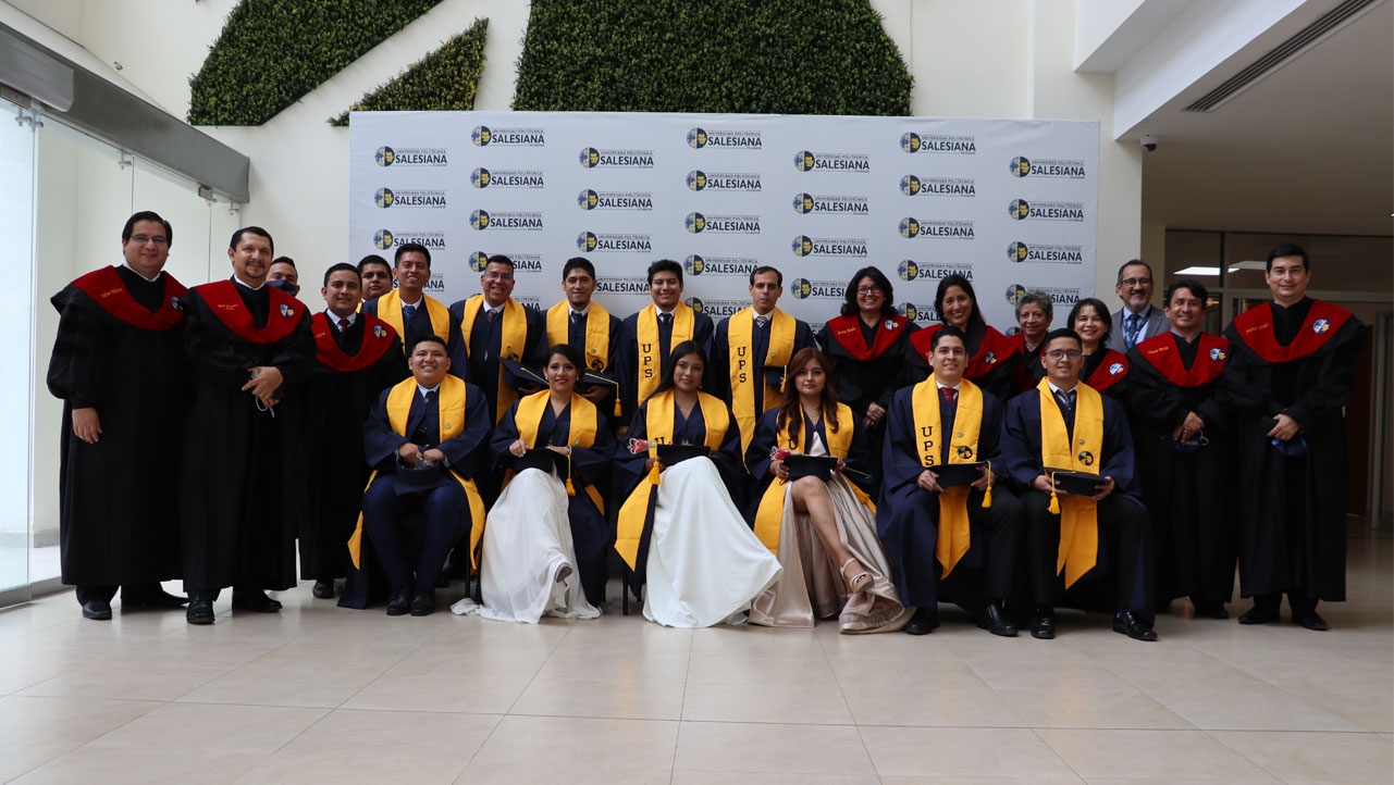 Nuevos profesionales de Grado y Posgrados gradúa la UPS en Guayaquil