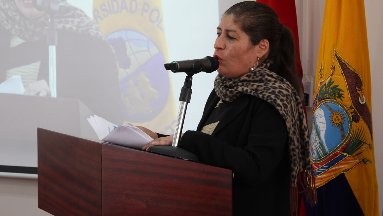 Floralba Aguilar, coordinadora del libro 