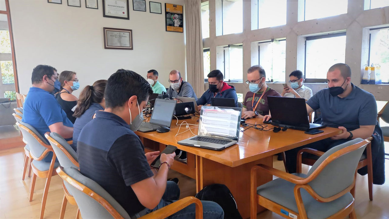 Docentes de la UPS Cuenca asistieron al III Encuentro presencial del proyecto asistencia tecnológica a la accesibilidad en la educación superior virtual–Edutech 