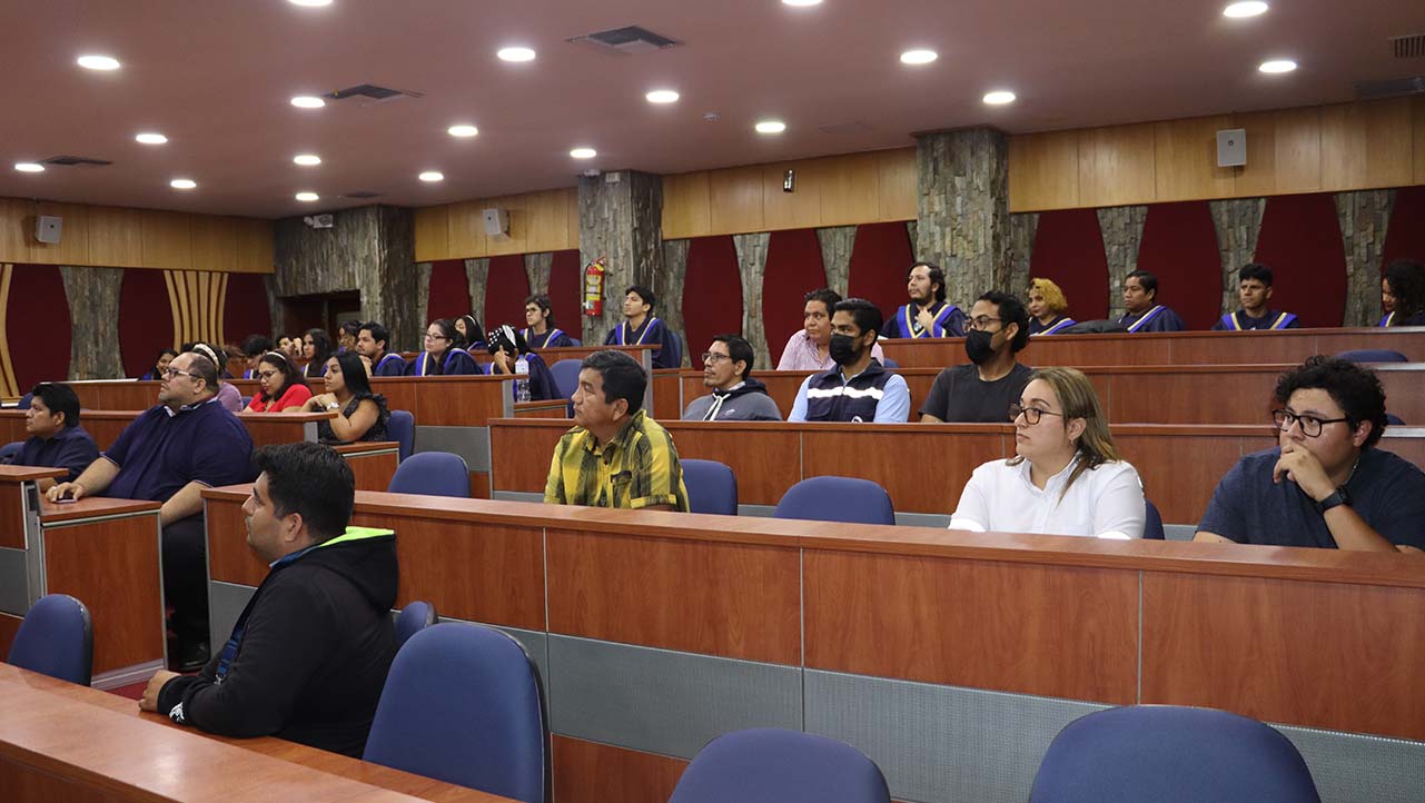 Nuevos maestrandos de la sede Guayaquil 