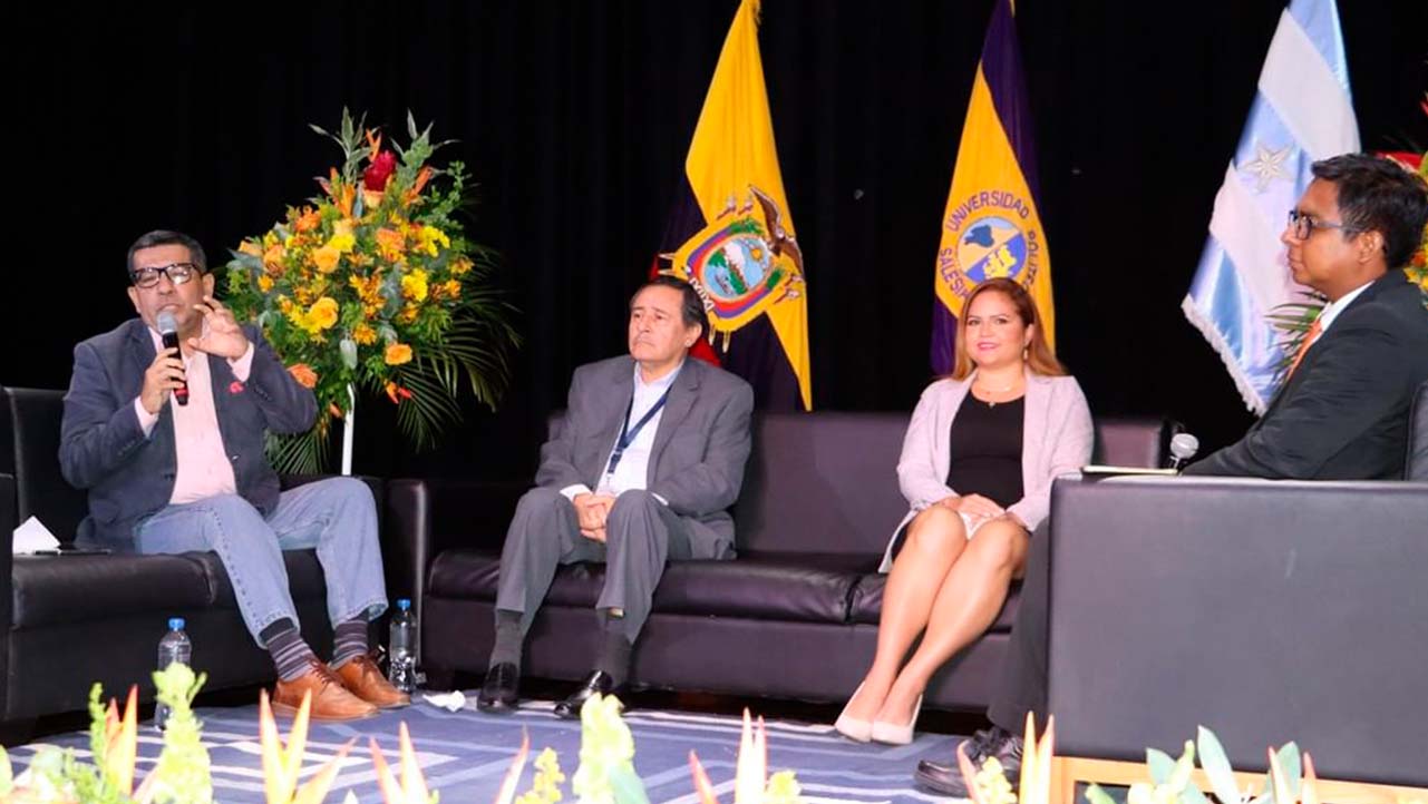 Intervención de expositores durante las jornadas de producción y calidad