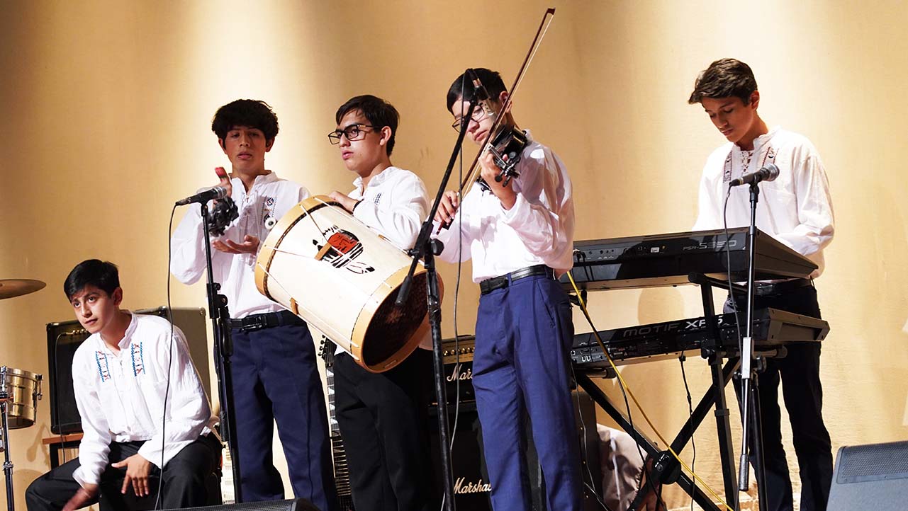 Música folclórica presentada en el Festival de las Artes Don Bosco 2023