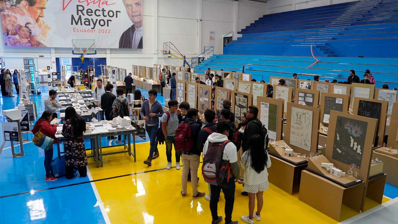 Se realizó el evento Primeras Visiones de Arquitectura en el Coliseo del campus El Girón 