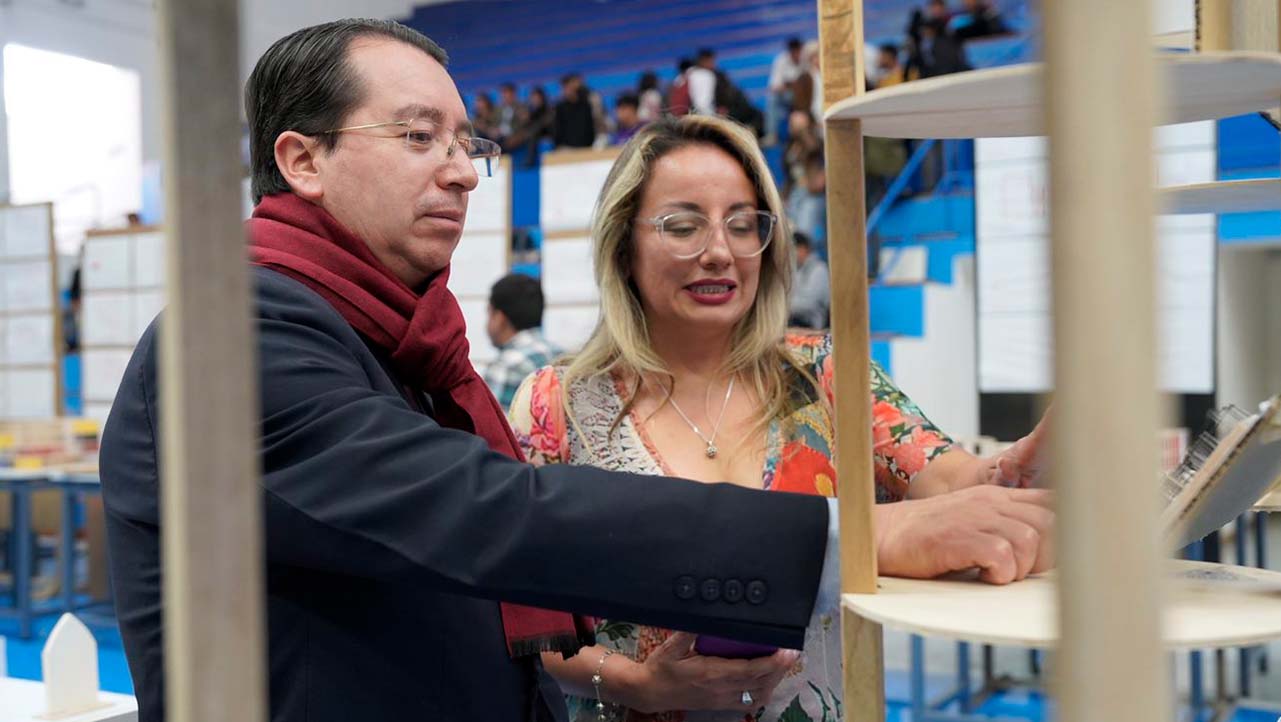 Se realizó el evento Primeras Visiones de Arquitectura en el Coliseo del campus El Girón 