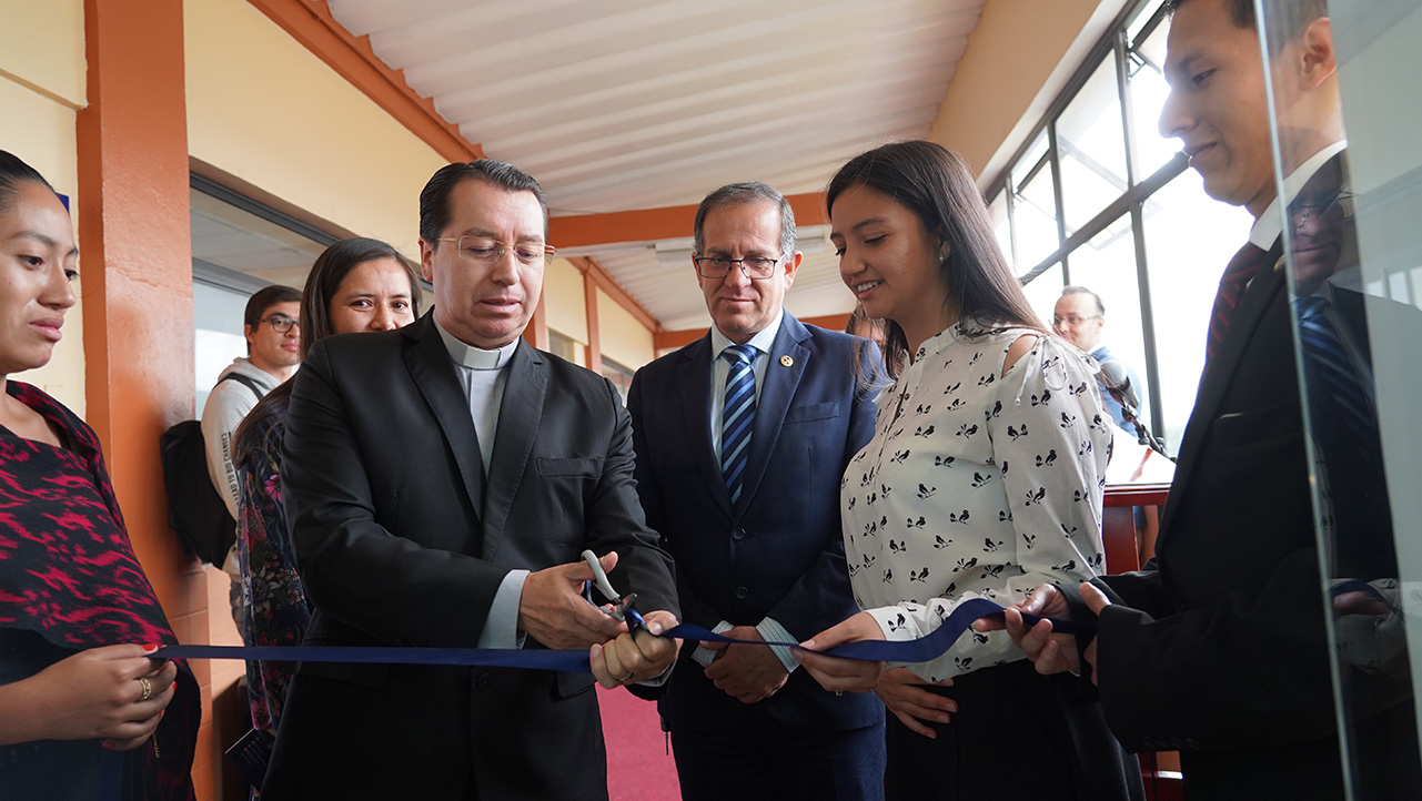 Inauguración Laboratorios