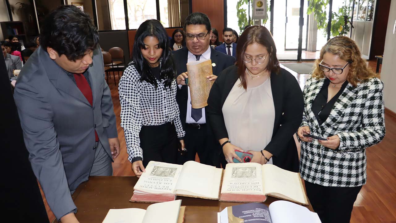 Durante los diferentes recorridos, los futuros profesionales salesianos pudieron intercambiar experiencias respecto al sistema judicial