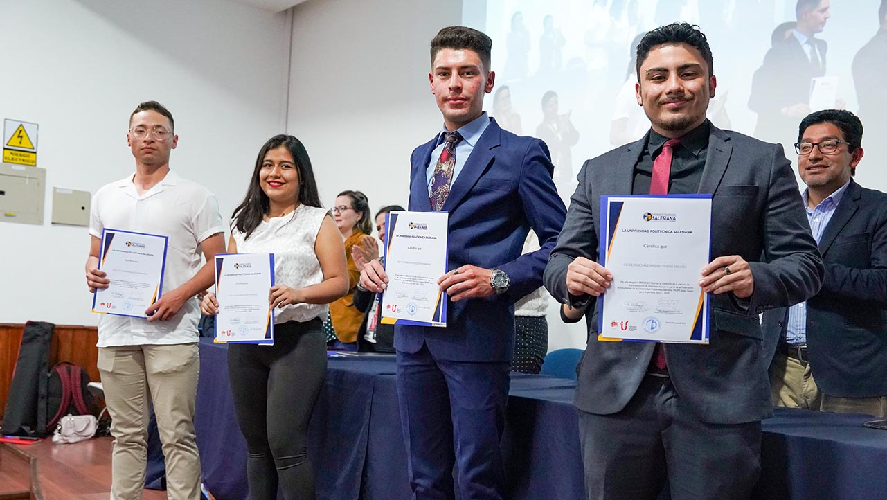Directivas reciben certificado