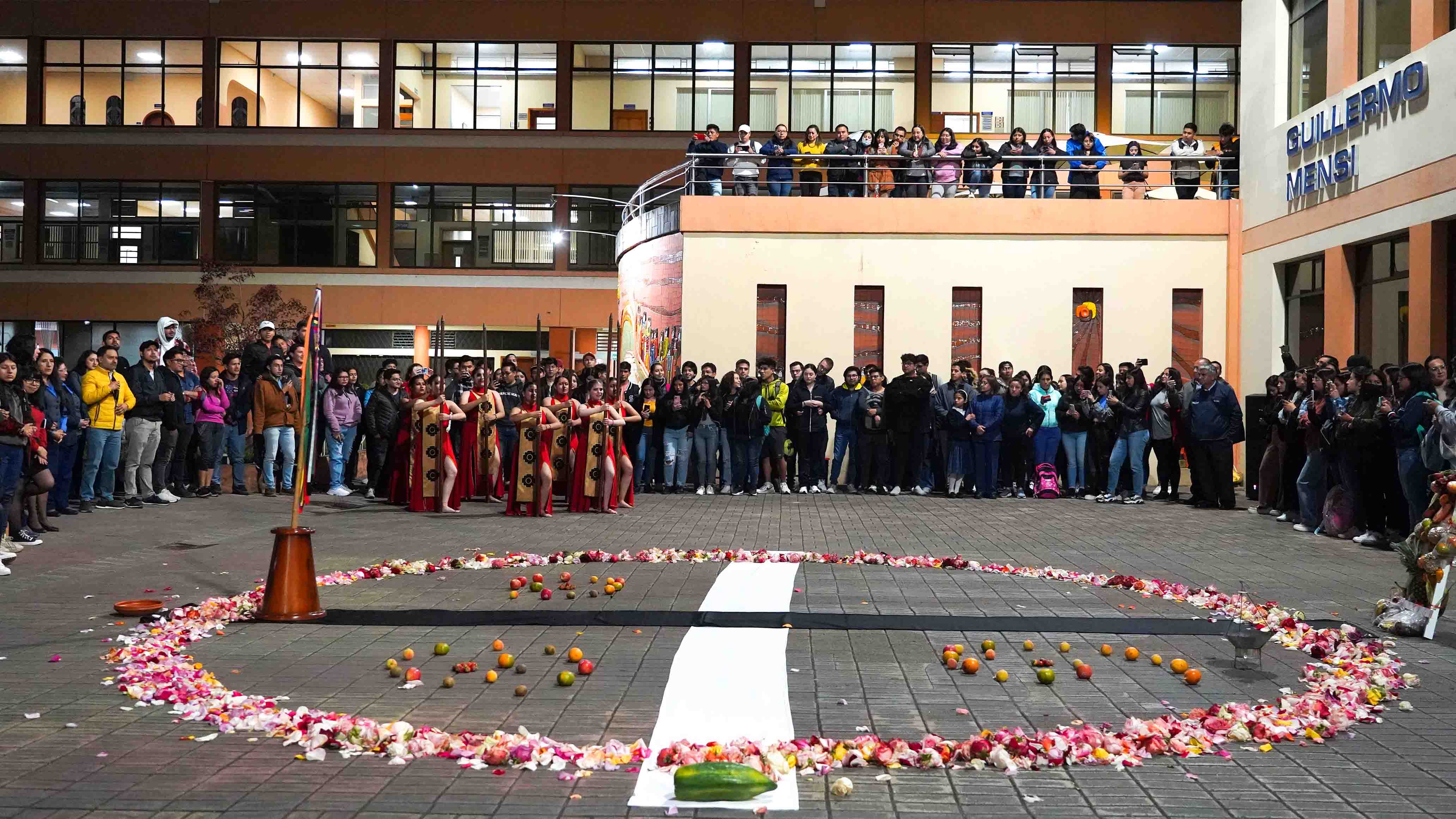 Cultura, música y tradición se vivió en la sede Cuenca al celebrar la festividad del Inti Raymi  