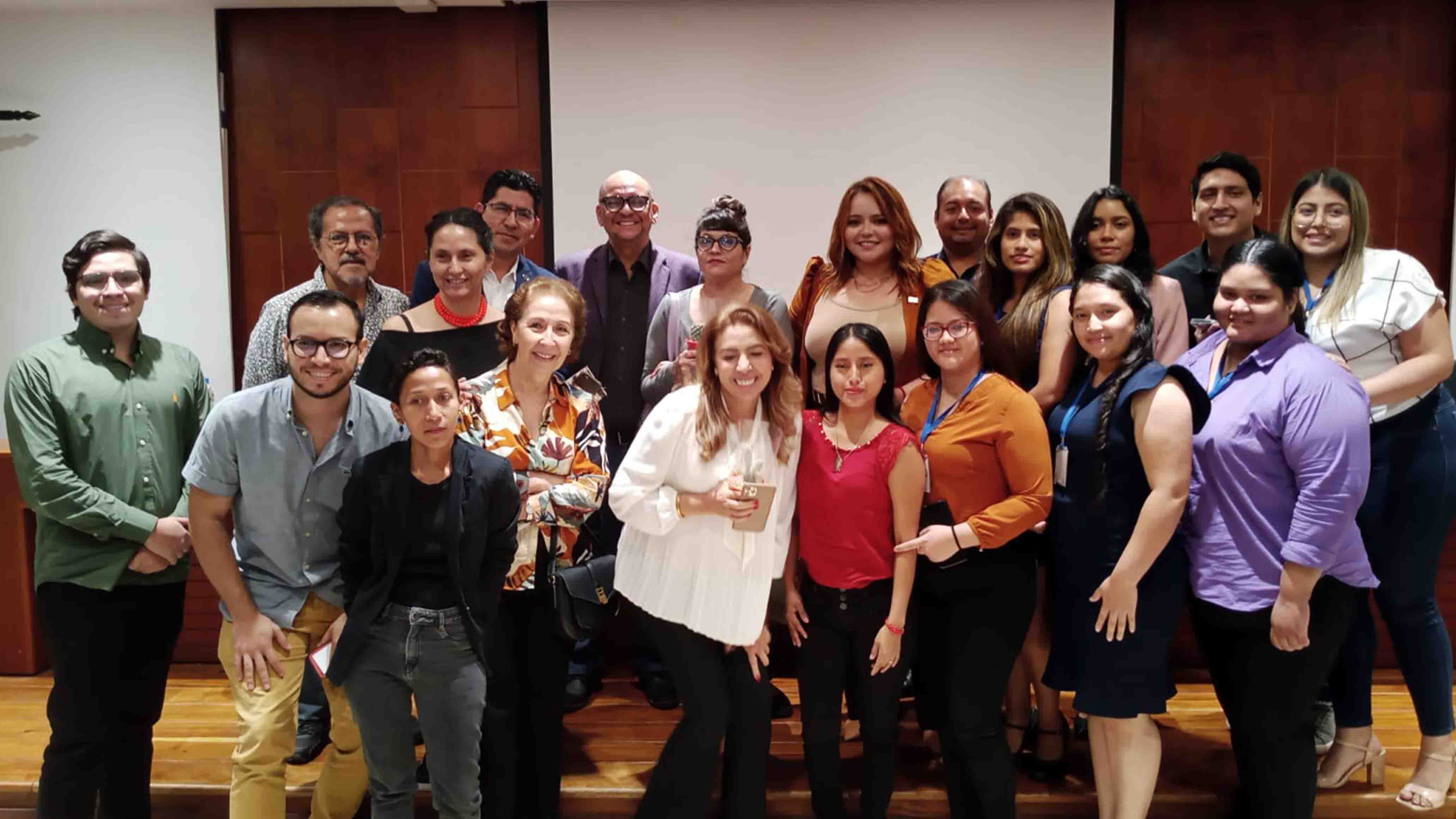 Conversatorio: “La Gestión Cultural Universitaria, Un Desafío Constante”, se realizó en la Universidad Católica Santiago de Guayaquil y contó con la participación de la UPS 