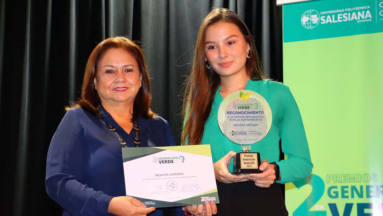 Entrega de reconocimientos a las instituciones por sus buenas prácticas comunicativas
