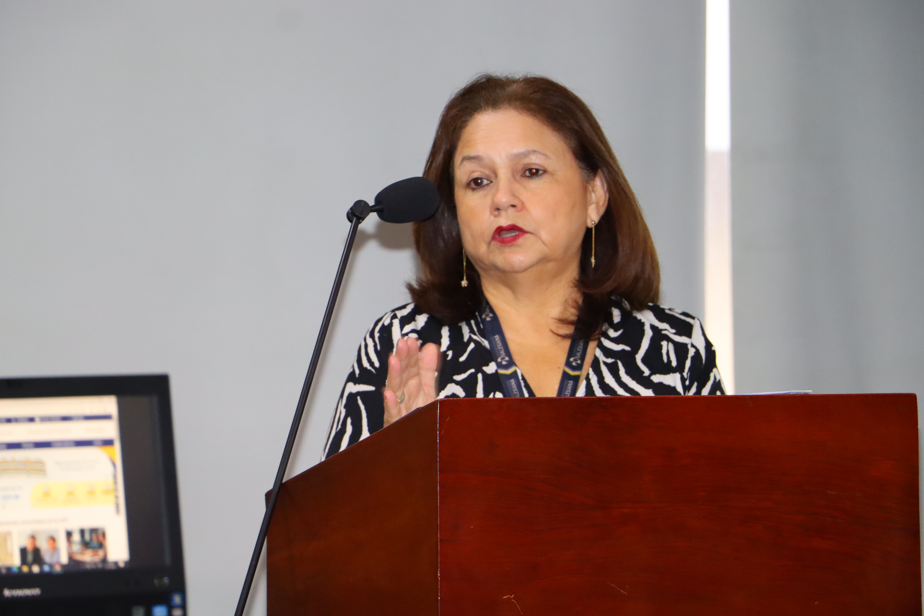Sede Guayaquil firma convenio interinstitucional con el consultorio de especialidades María Auxiliadora