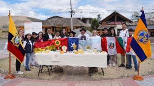 Representantes de industrias, empresas de lácteos y alimentos relacionados a la cata de queso nacionales e internacionales