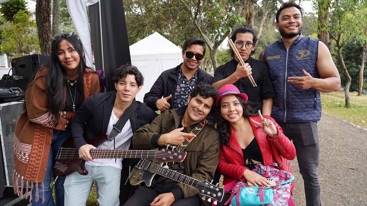 Grupo de música que participó de la jornada