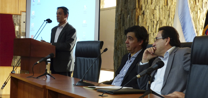 Roberto Rangel en  presentacion oficial de representantes de UPS y CPCCS