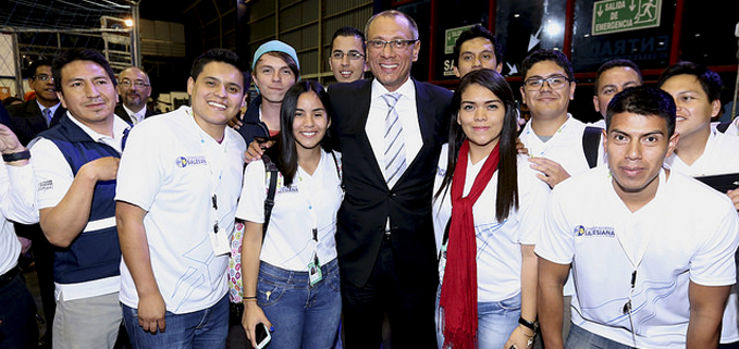 Estudiantes de la UPS con Jorge Glas, Vicepresidente de la República, en el Campus Party 2015