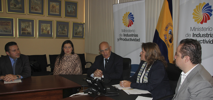 Capta la intervención del Padre Javier Herrán Gómez, Rector de la Universidad Politécnica Salesiana