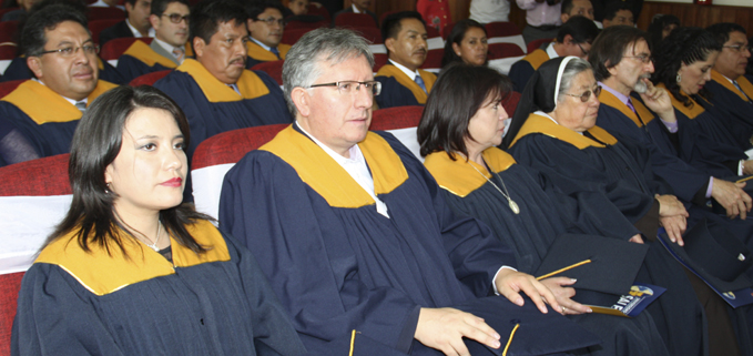 Ceremonia de Incorporación a Graduados de Posgrados.