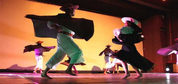 The UPS-Quito Folk Dance Group during the dance festival