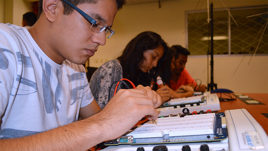 Practicas de Telecomunicaciones en la Sede Guayaquil