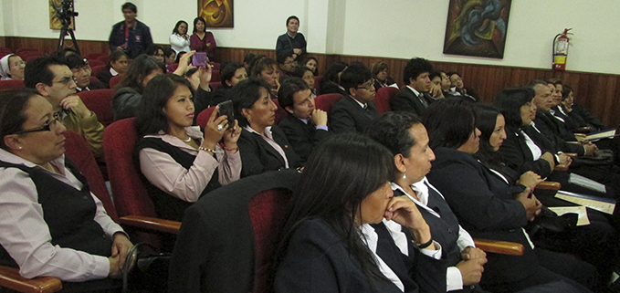 Docentes que recibieron la capacitación en el auditorio Monseñor Cándido Rada