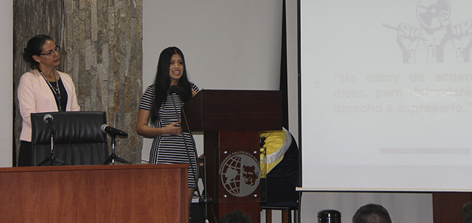 Coraima Torres, coordinadora del ASU VOCES, durante su participación.