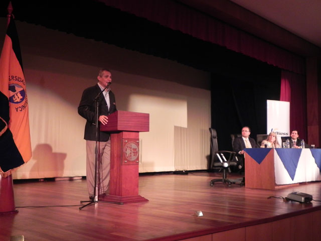 GUAYAQUIL:Seminarios y charlas durante la semana de la FEUPS
